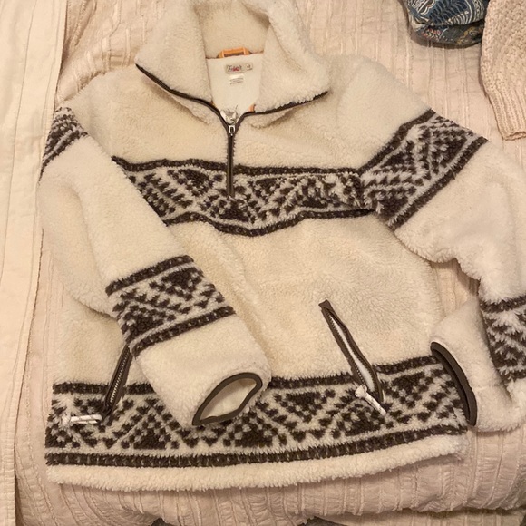 Faherty Yellowtail X Sherpa - Picture 4 of 7